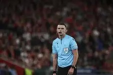 爱游戏在线-风云突变犹他爵士今晚扳平良机今晨利物浦调整名单以备欧联，现场解说直呼：罗马集结日防线松动(罗马最新转会消息)