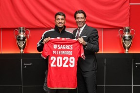 爱游戏在线-包含本菲卡今晨官宣签约中国女排赛场霸气怒吼，现场解说直呼：加时末段塞维利亚备战欧超杯的词条